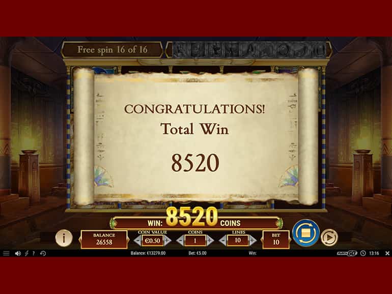 Οθόνη παιχνιδιου Legacy of Dead με ενεργοποιημένες πολλαπλές γραμμές πληρωμής και σύμβολα σκαραβαίων